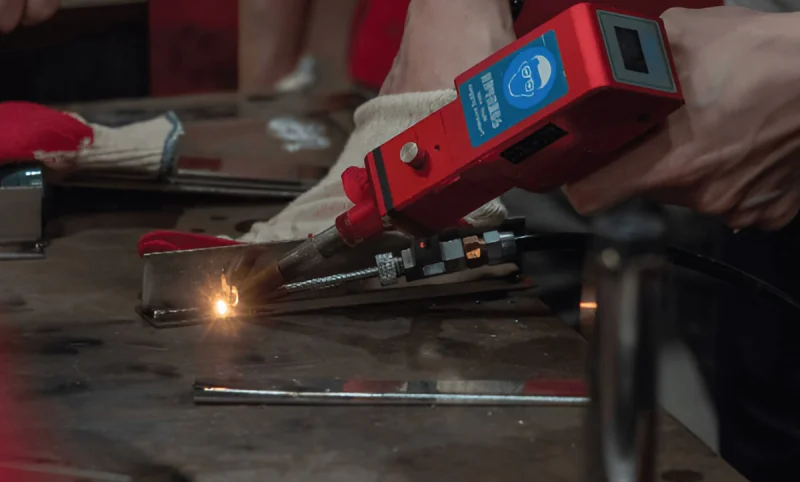 Súng hàn laser Weldcom
