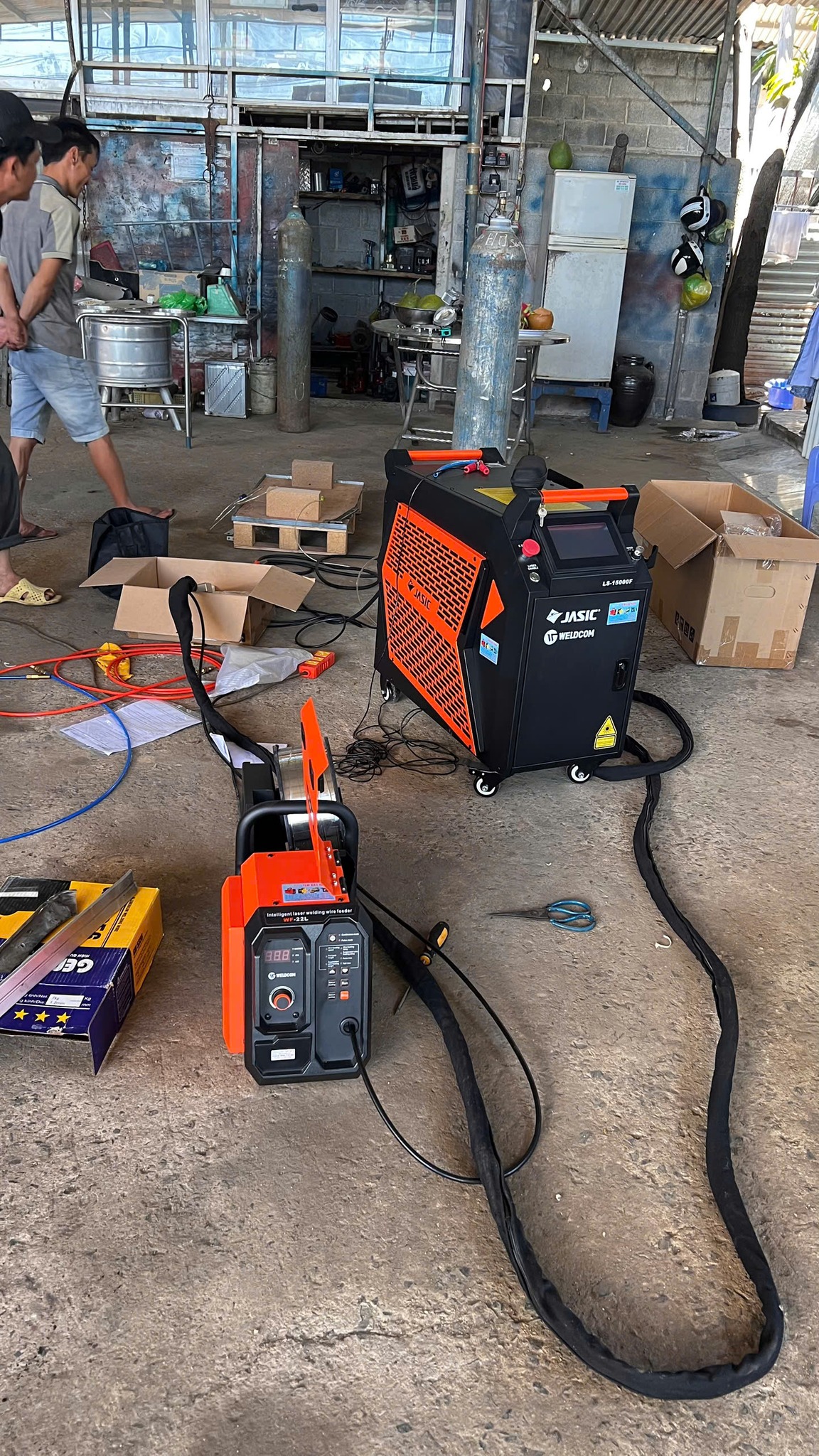 máy hàn laser jasic 1500w